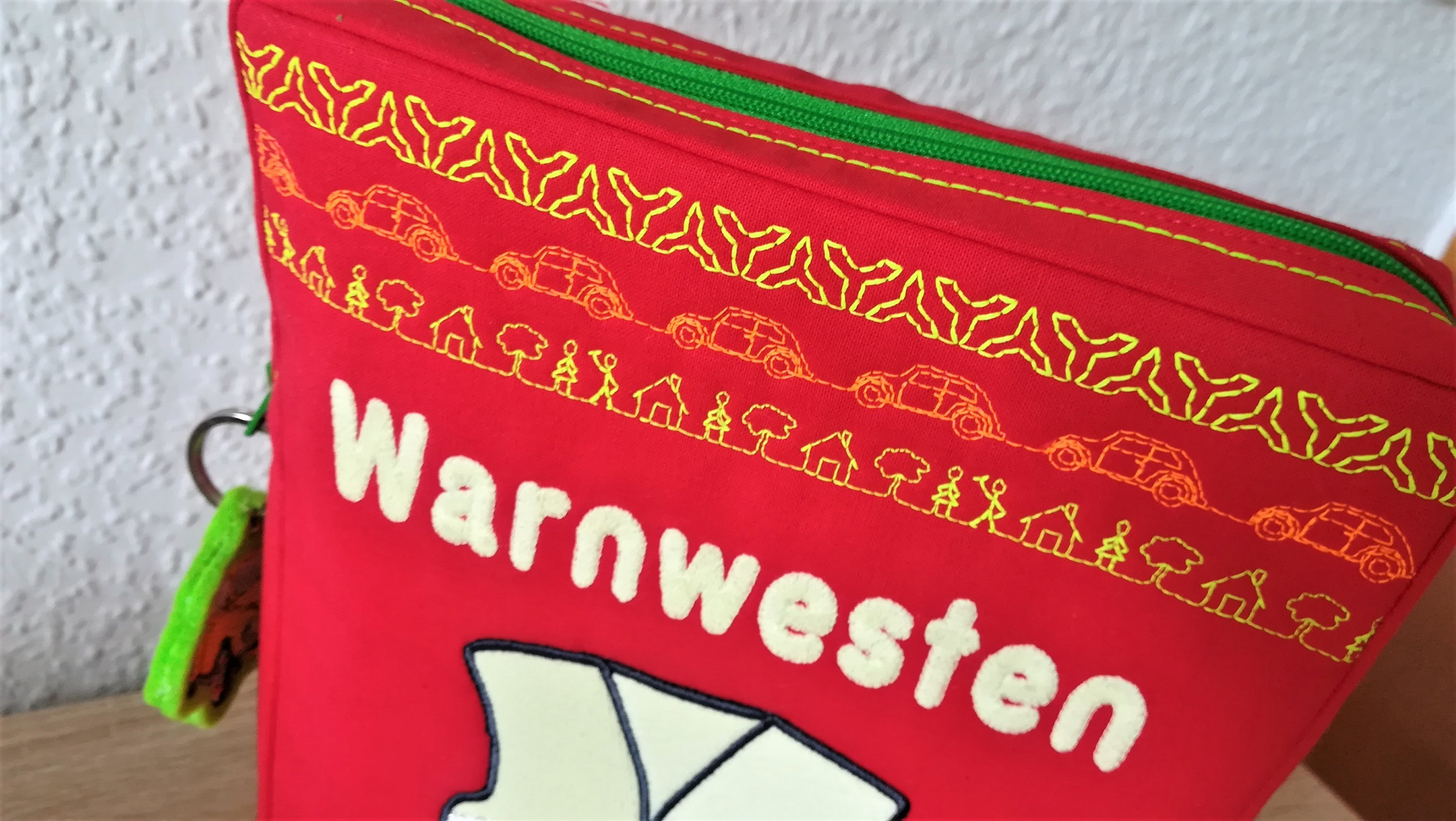 Neue Warnwesten-Tasche