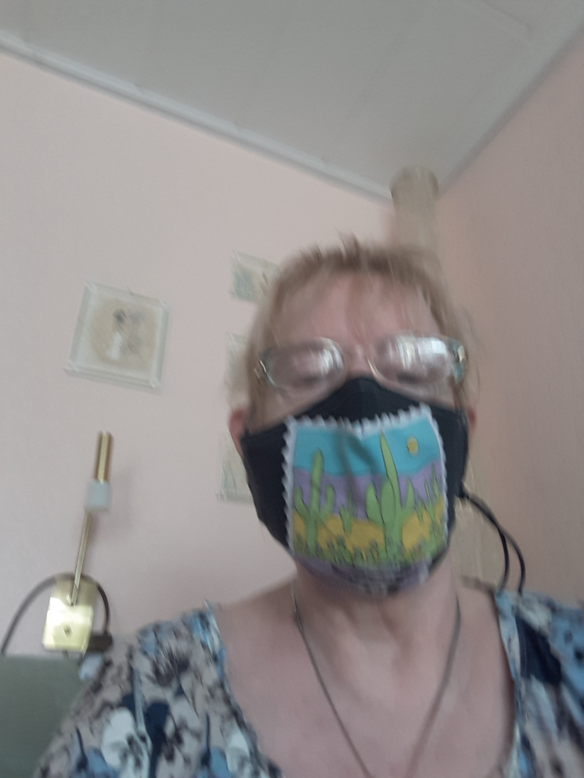 Maske mit Kinnkeil