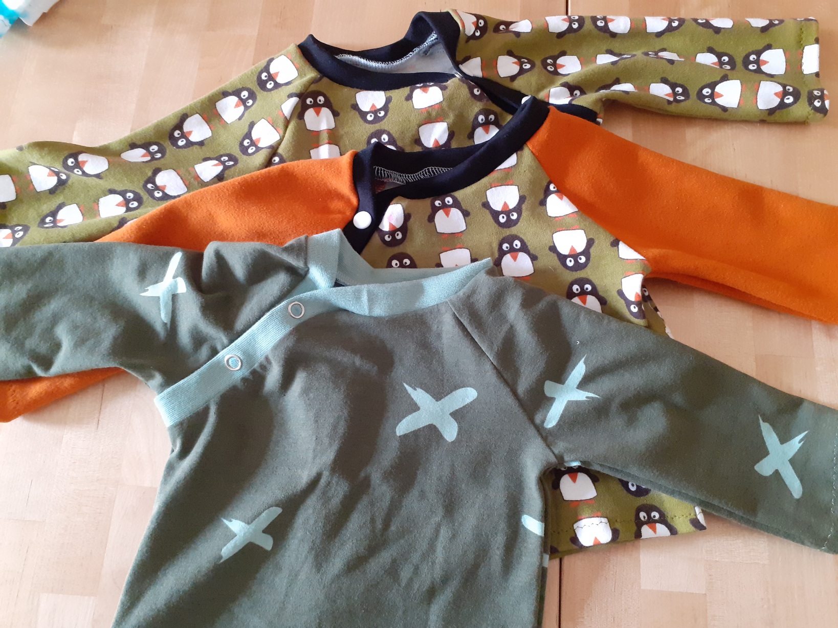 8 x Babyshirt für Ukraine