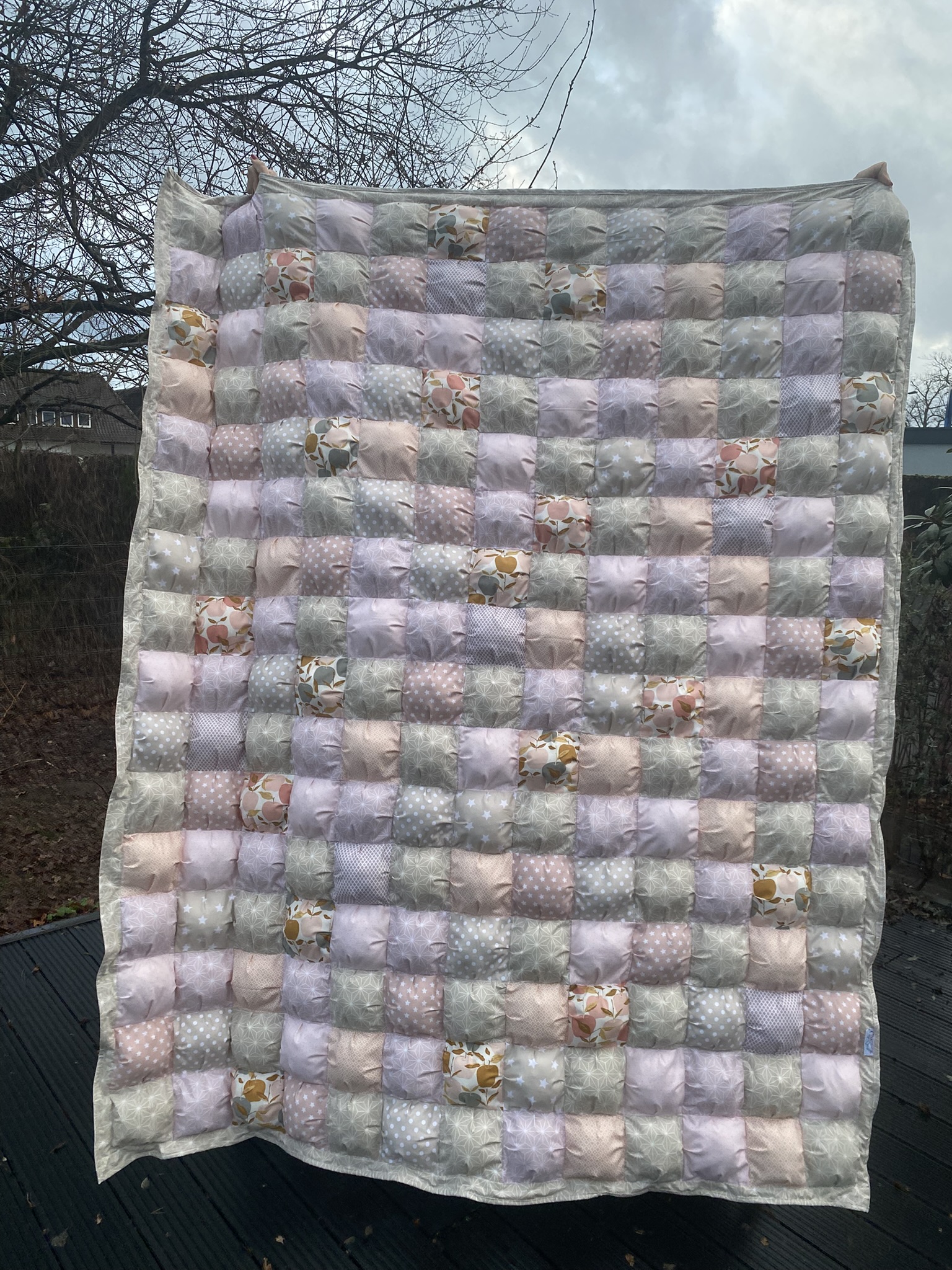 Puff Quilt in Cremetönen