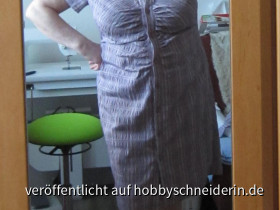 Ein Burda curvy Modell aus 2023